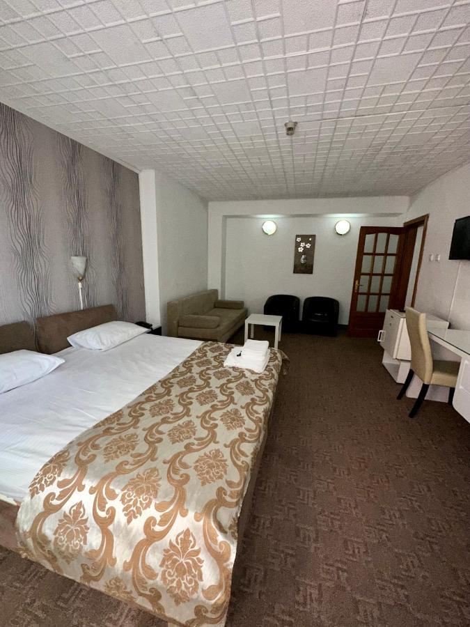 Darin Hotel Bucureşti Ngoại thất bức ảnh