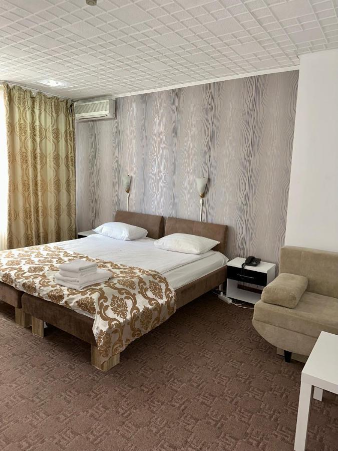 Darin Hotel Bucureşti Ngoại thất bức ảnh